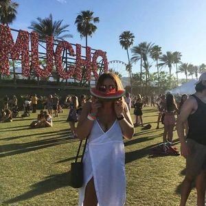 Meet your Posher, Elli